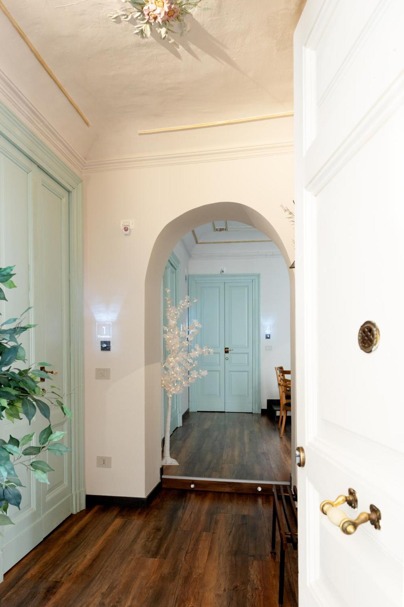 Holiday Lux Boutique Room Catania Ngoại thất bức ảnh