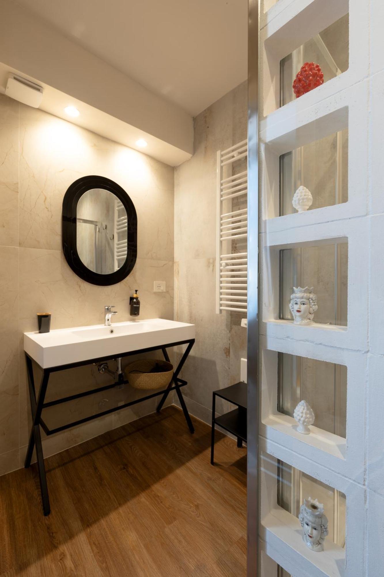 Holiday Lux Boutique Room Catania Ngoại thất bức ảnh